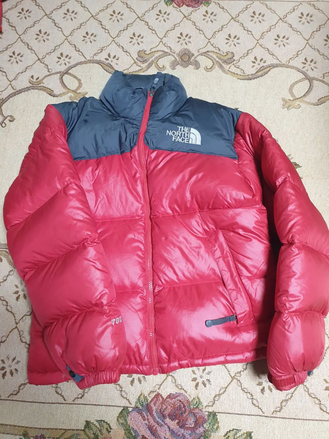 30% off Grade A TNF Puffers - Summer Clearance