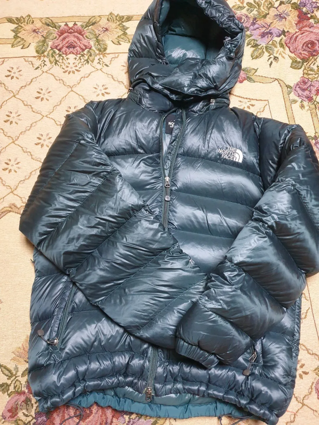 30% off Grade A TNF Puffers - Summer Clearance
