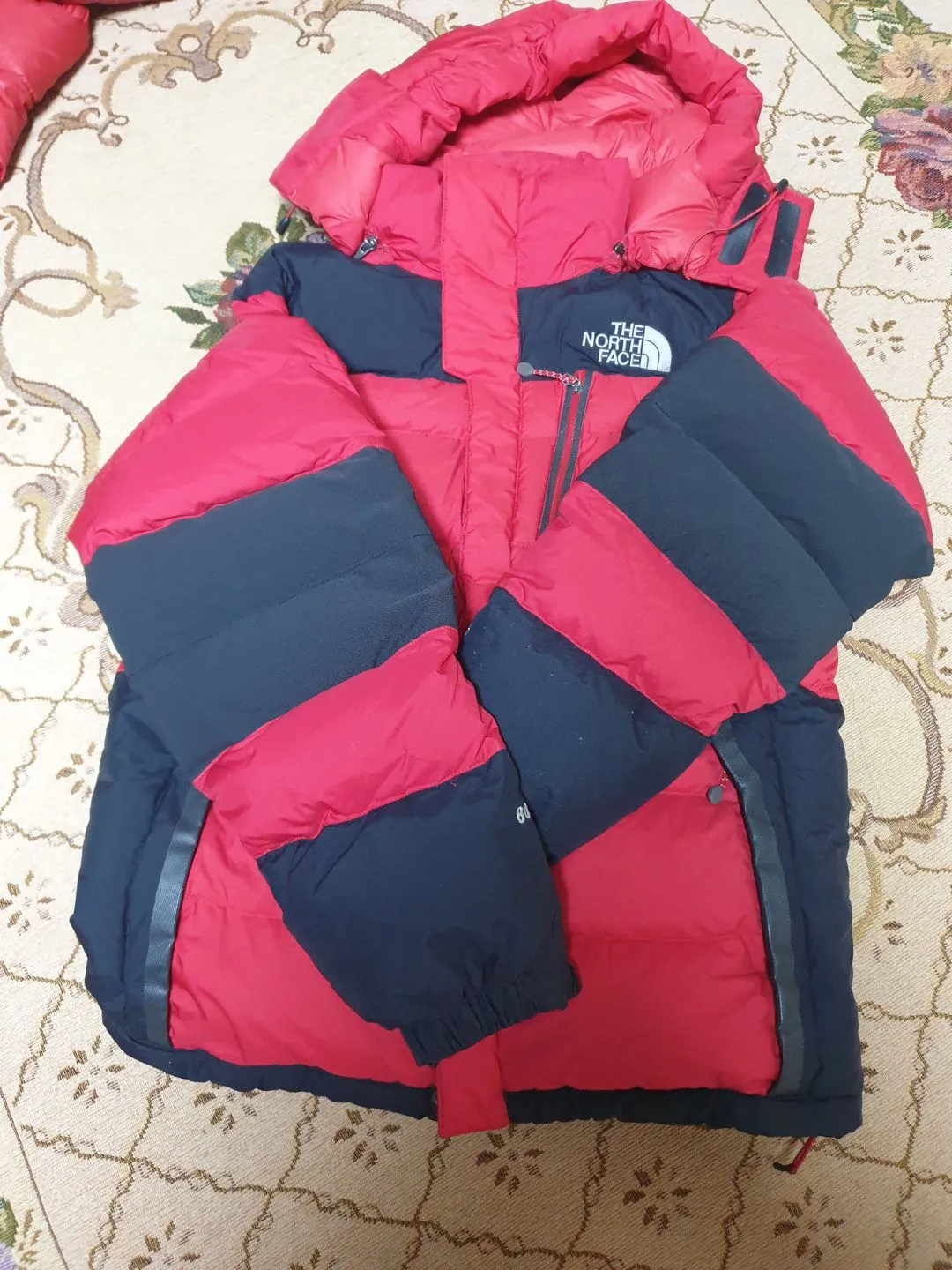30% off Grade A TNF Puffers - Summer Clearance