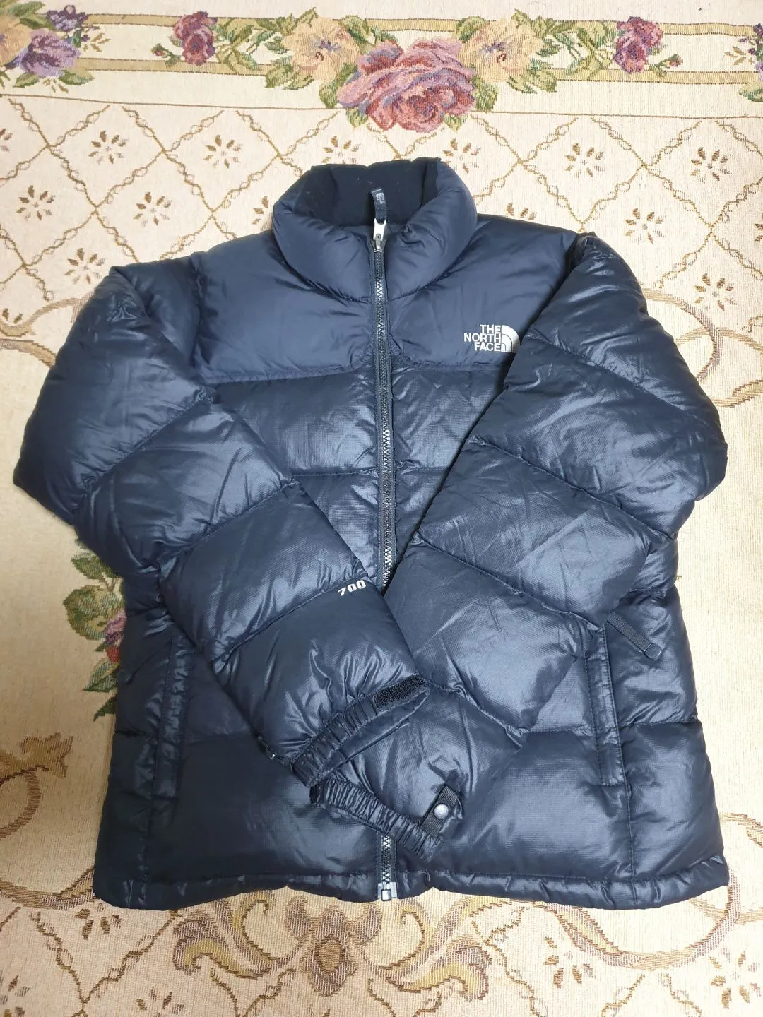 30% off Grade A TNF Puffers - Summer Clearance