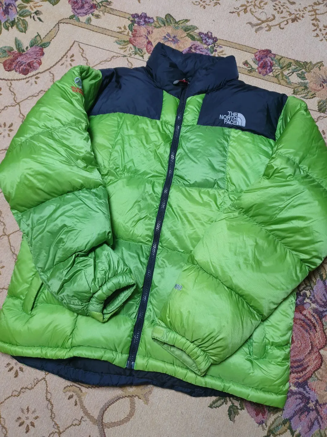 30% off Grade A TNF Puffers - Summer Clearance