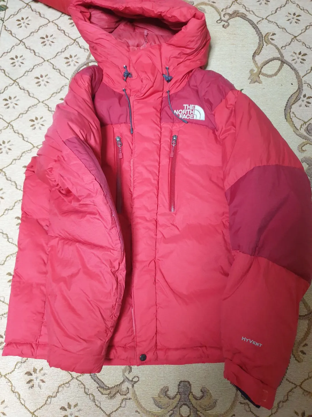 30% off Grade A TNF Puffers - Summer Clearance