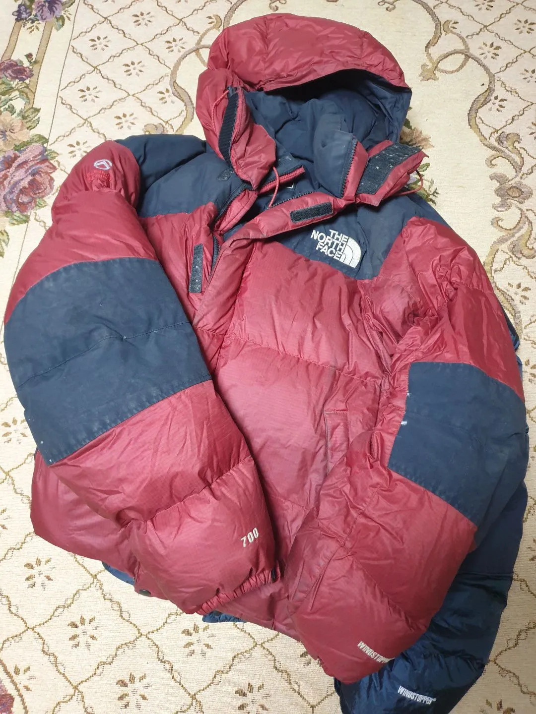 30% off Grade A TNF Puffers - Summer Clearance