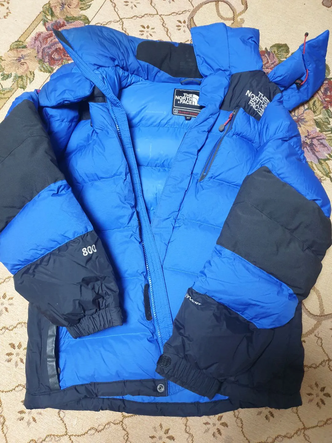30% off Grade A TNF Puffers - Summer Clearance