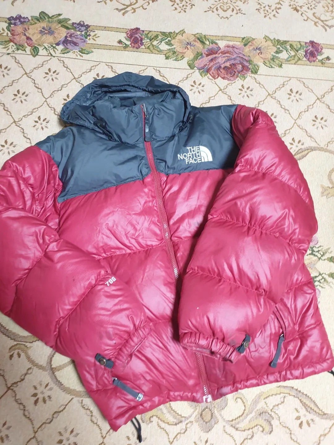 30% off Grade A TNF Puffers - Summer Clearance