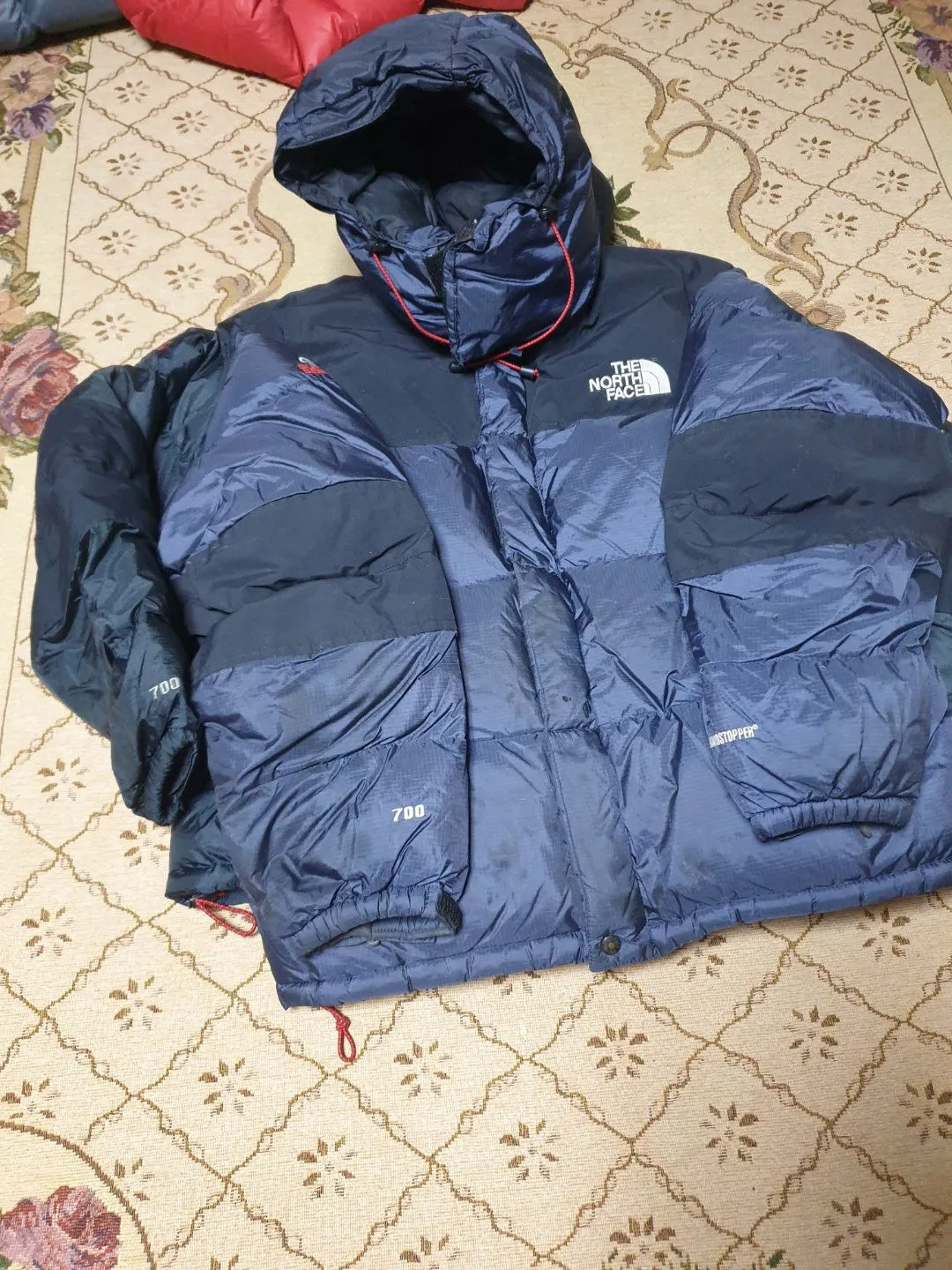 30% off Grade A TNF Puffers - Summer Clearance