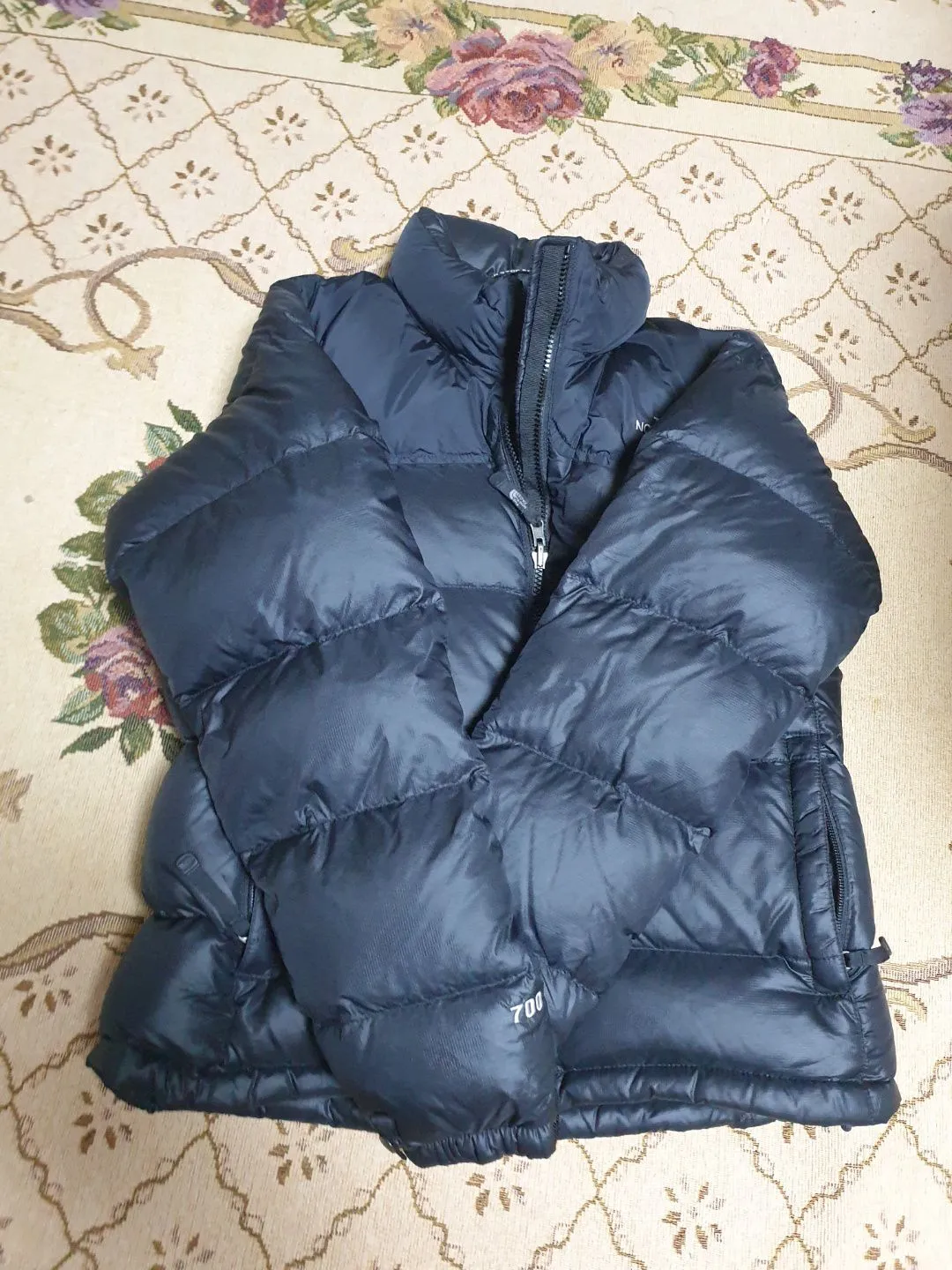 30% off Grade A TNF Puffers - Summer Clearance