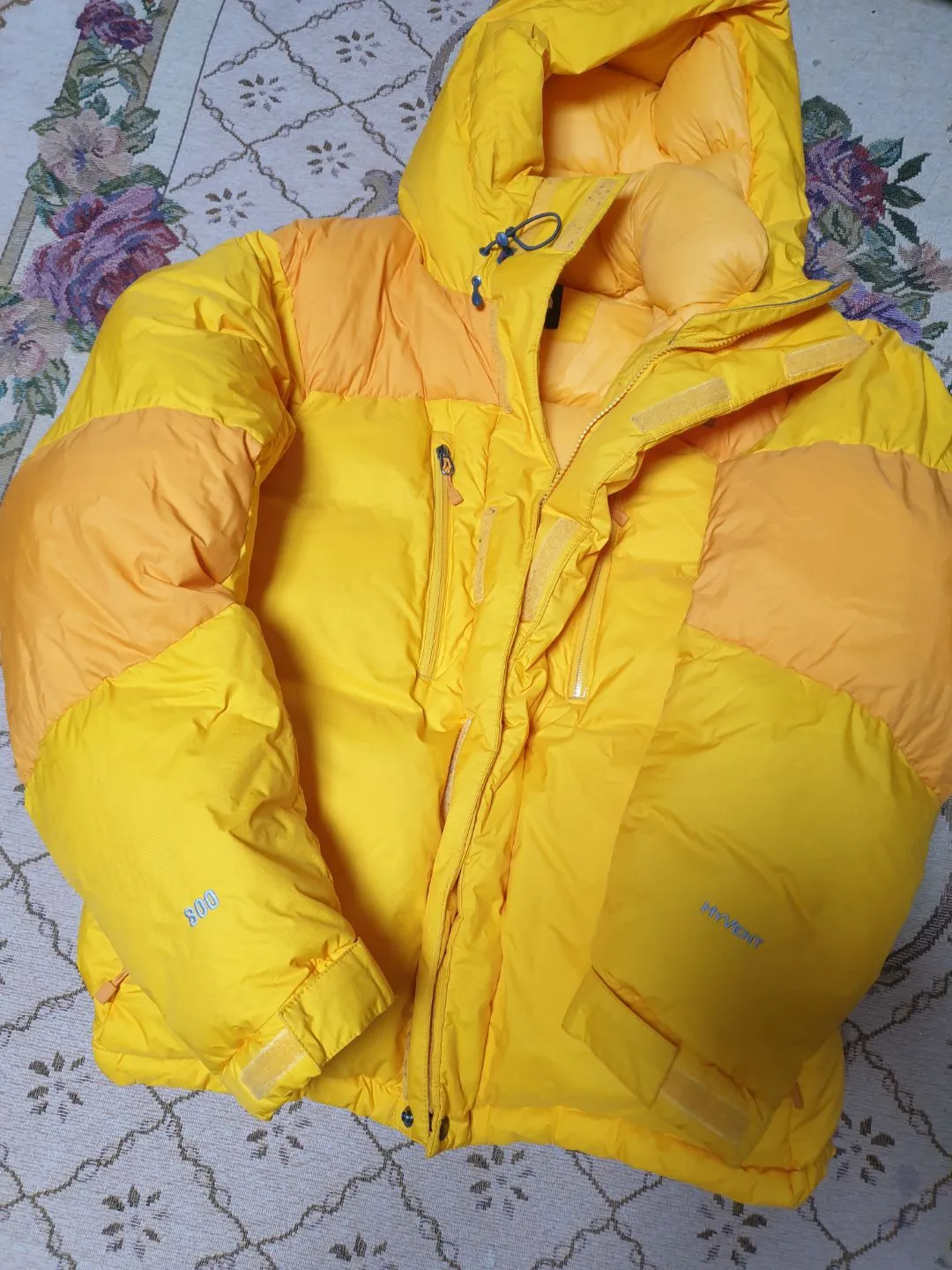 30% off Grade A TNF Puffers - Summer Clearance